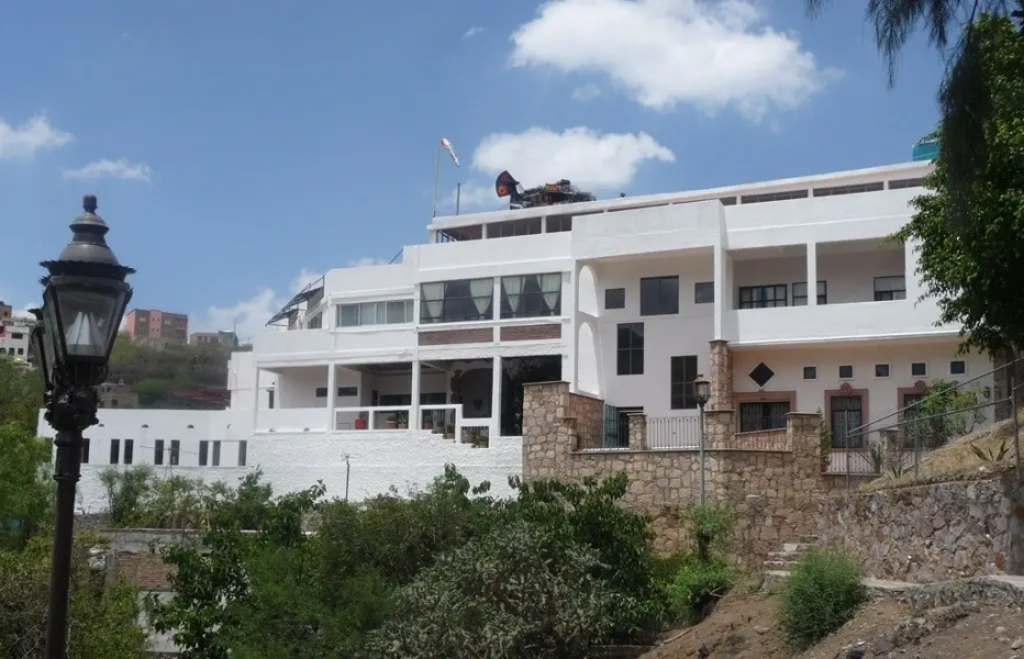 Casa Zuniga Bed and Breakfast