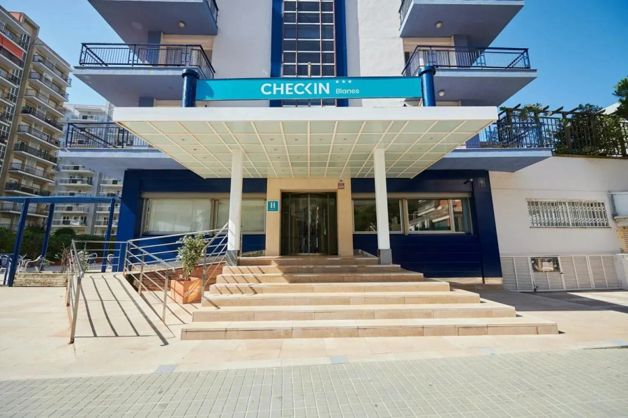 Отель Checkin Blanes