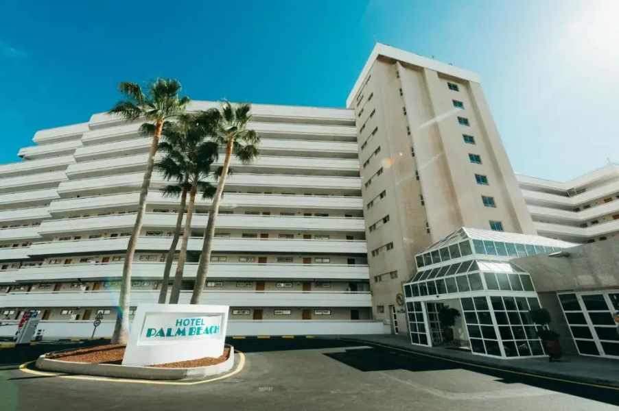 Ona Palm Beach
