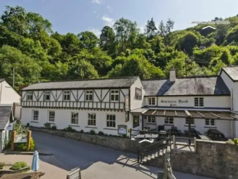 The Saracens Head Inn