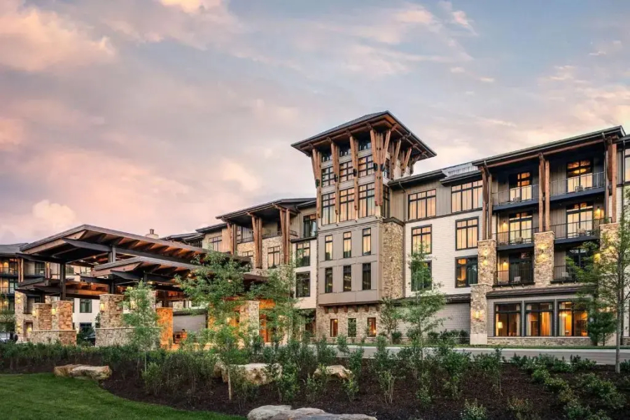 Cloudland At McLemore Resort Lookout Mountain, Curio by Hilton