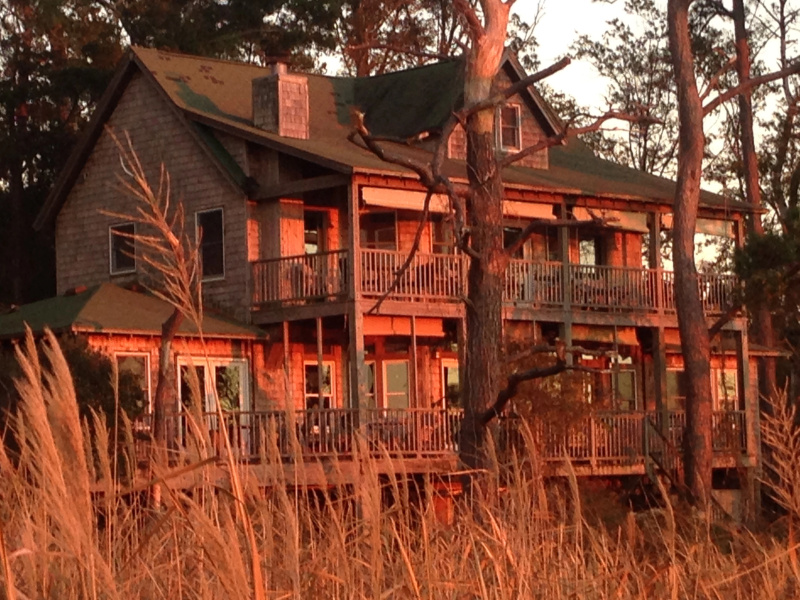 Cypress Moon Inn