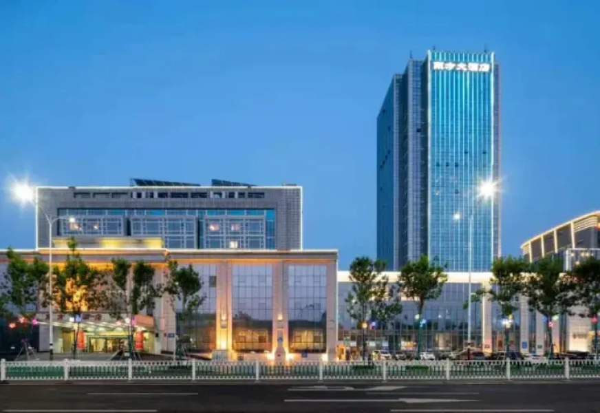 Dongfang Hotel