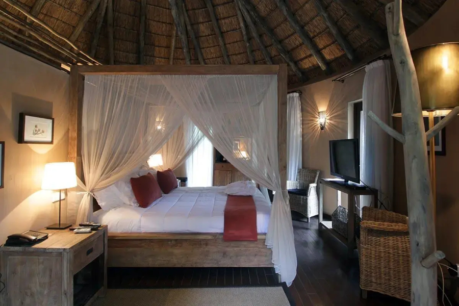 Pululukwa Lodge