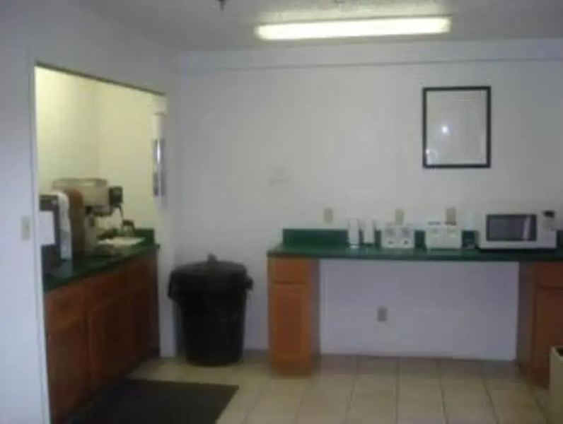 Motel 6 Ghent