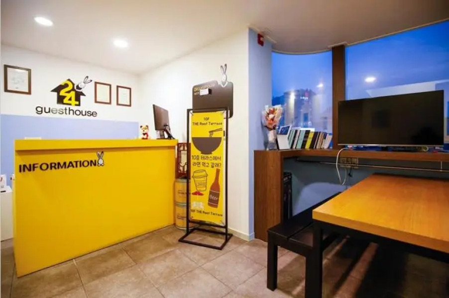24 Guesthouse Sinchon