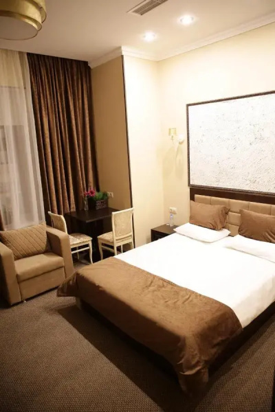 Loro Hotel