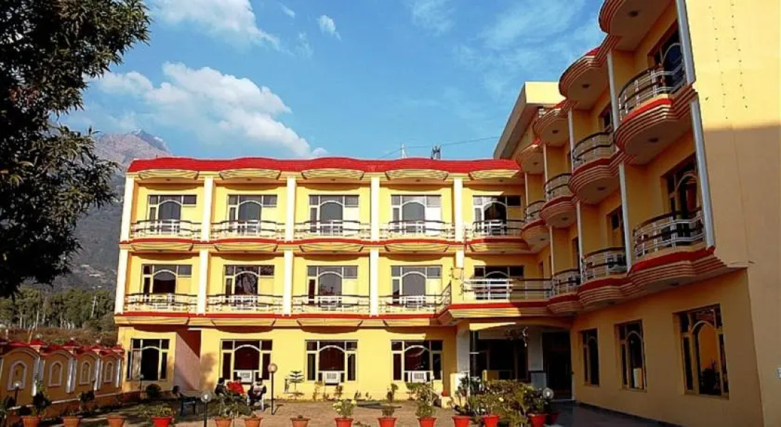 Hotel Kerni Palace