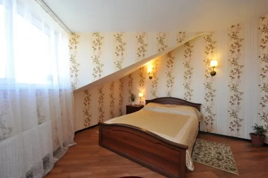 Business Hotel