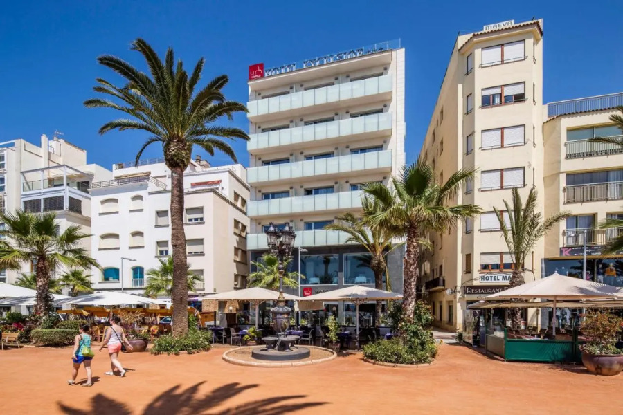 Отель URH Excelsior