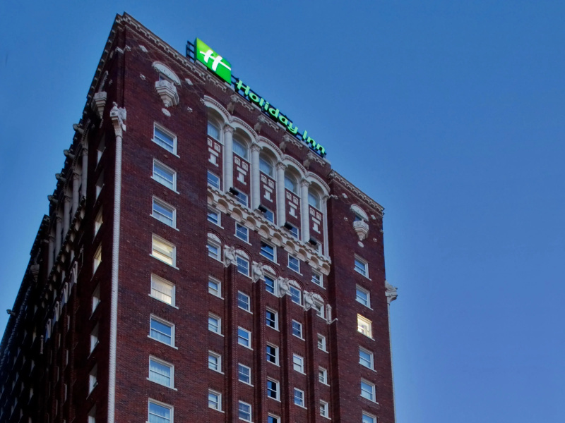 Holiday Inn Kansas City Downtown Aladdin