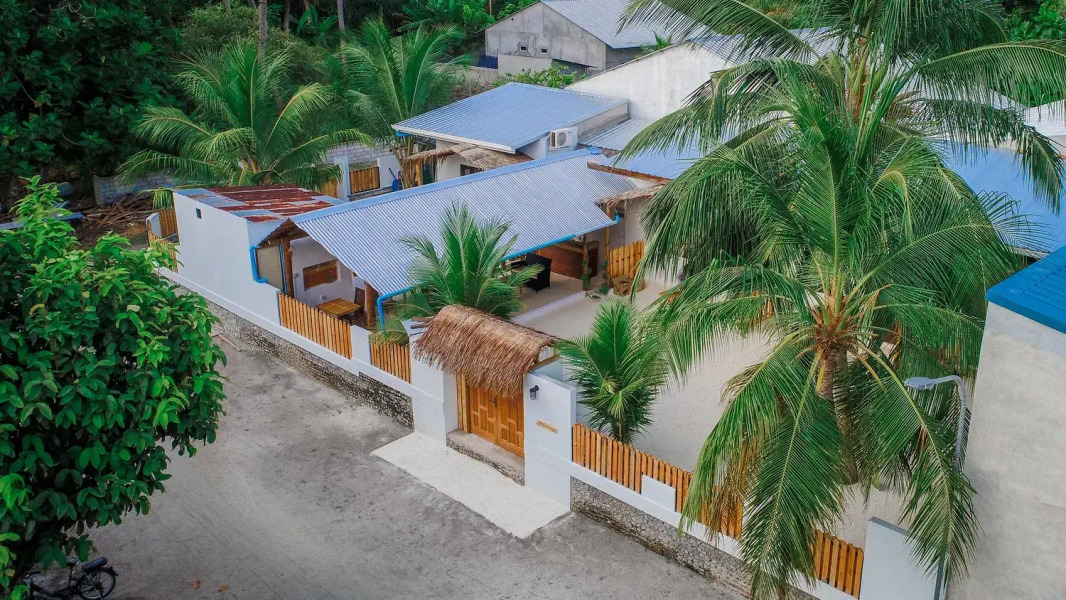 Отель The Castaway Retreat 