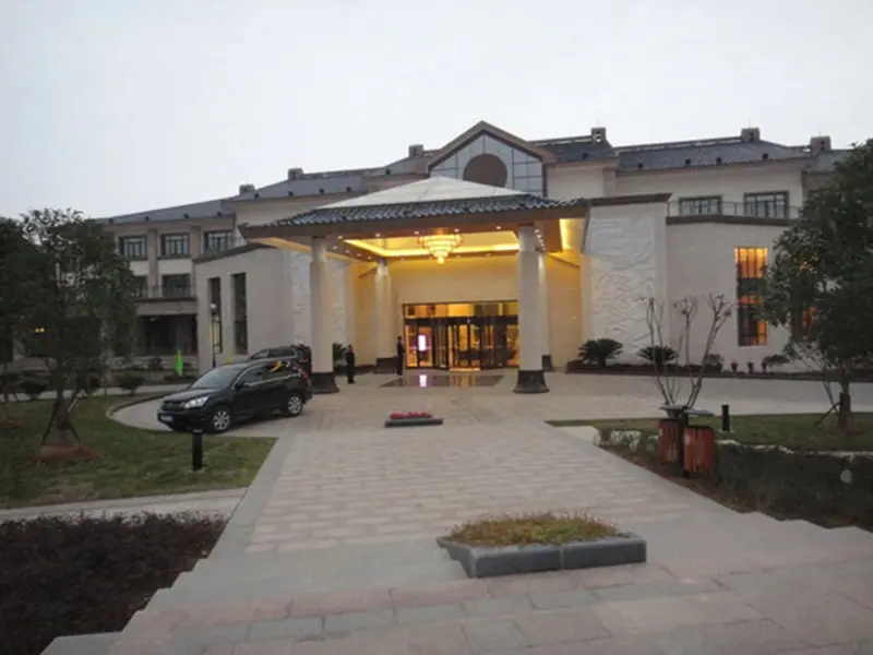 Metropark Longhua Hotel