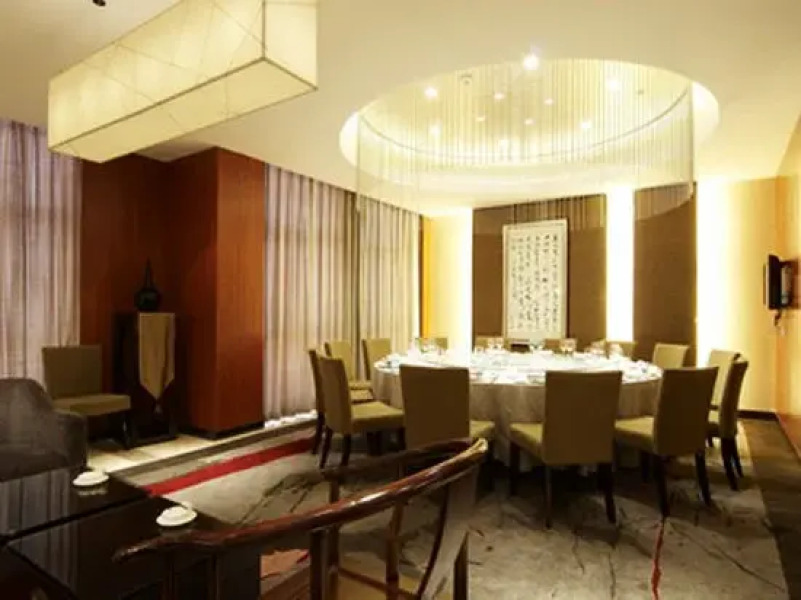 PHIREN Hotel Anji Jiuzhou Changshuo Plaza, Anji