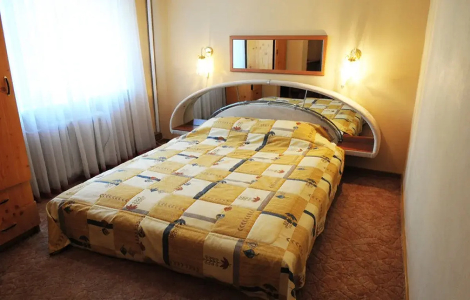 Kosta Guest House