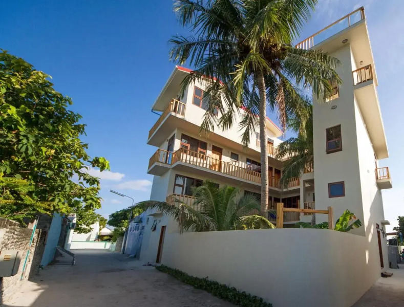 Отель Tropic Tree Hotel Maldives