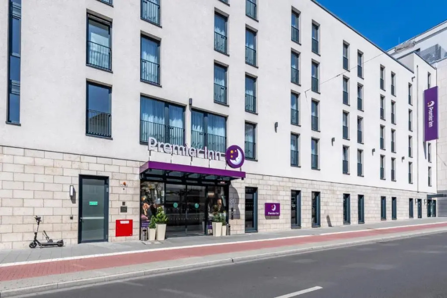 Отель Premier Inn Duesseldorf City Centre