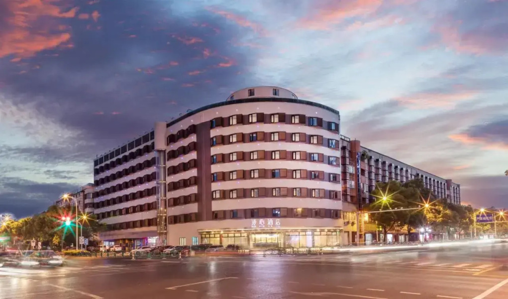 Manxin Hotel Zhangjiagang Pedestrian Street