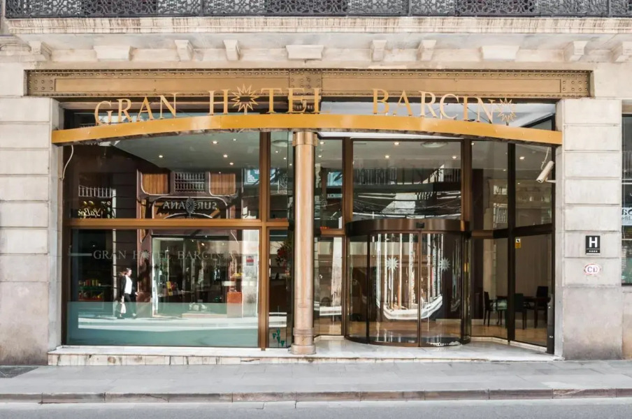 Отель Gran Barcino 