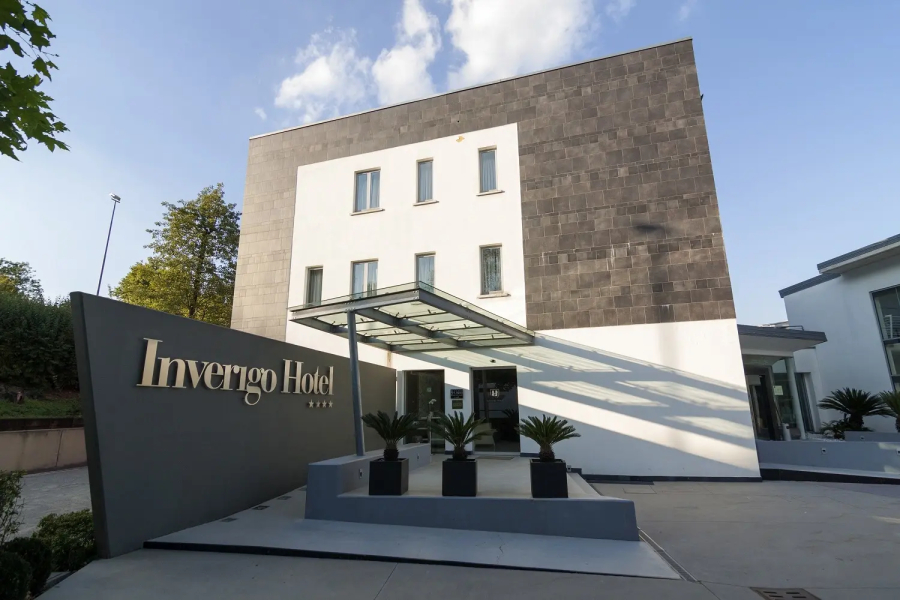 Inverigo Hotel